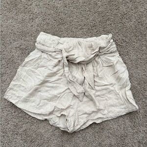 Women's Cream Shorts
